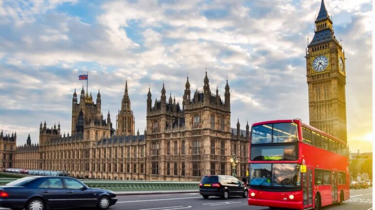 Reino Unido prestes a estabelecer limites para apostas em cassinos online