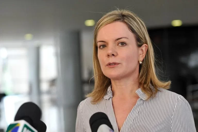 Deputada Gleisi Hoffmann Propõe Proibição de Publicidade de Apostas Esportivas no Brasil