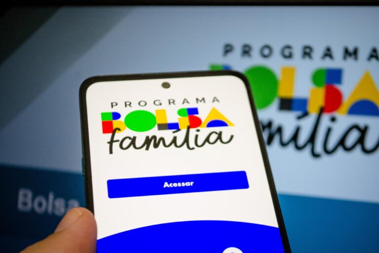 Governo Inicia Bloqueio de Cartão do Bolsa Família para Apostas em Bets