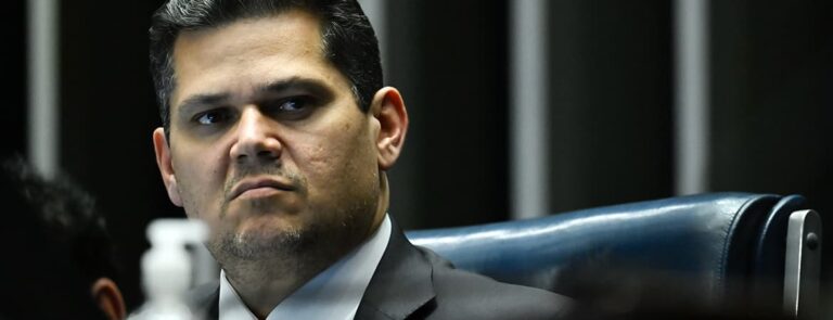 Alcolumbre - Votação (Gaming365)