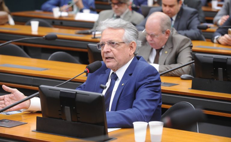 Comissão aprova responsabilidade de bancos por operações de bets ilegais ou de organizações criminosas