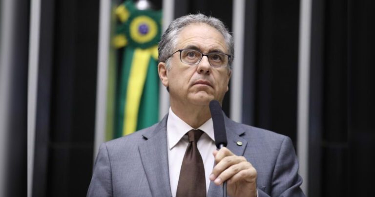 Bets - Carlos Zarattini