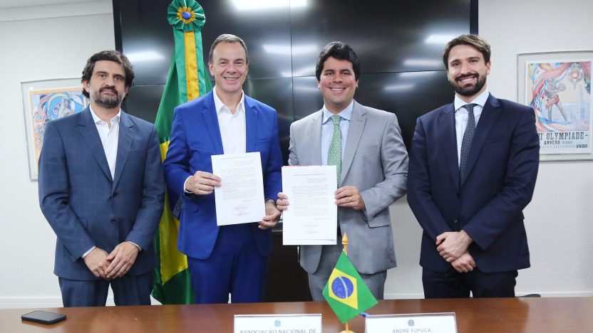 Ministério do Esporte assina acordo com ANJL