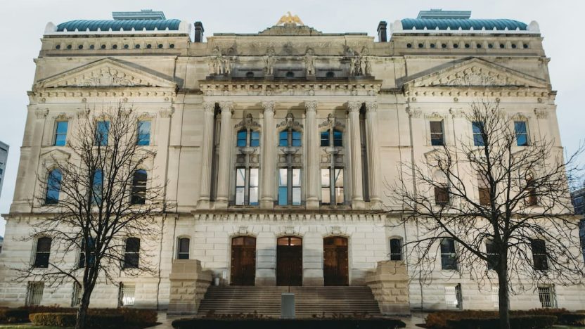 Contas de jogos de azar esta semana: expansão do iGaming, repressões, impostos