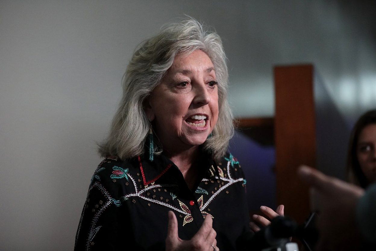 Titus arquivará projeto de lei que impede mercados de previsão de oferecer contratos de esportes e jogos